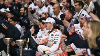 Max Verstappen se lleva el GP de Japón