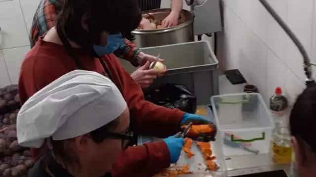 La actividad económica en México creció un 0.4% interanual en agosto impulsada por el sector servicios.