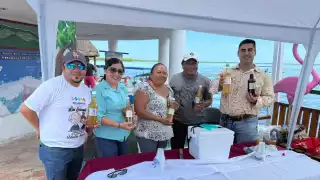  Capacitan a emprendedores de Río Lagartos para la elaboración y venta de hidromiel