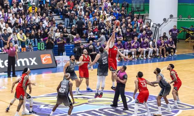 Los diablos comienza su historia en el futbol