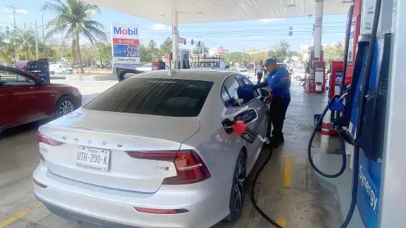 Durante un recorrido por la ciudad se encontró a $24.48 el litro de Magna, siendo el más bajo, mientras que el mayor fue de 24.93.