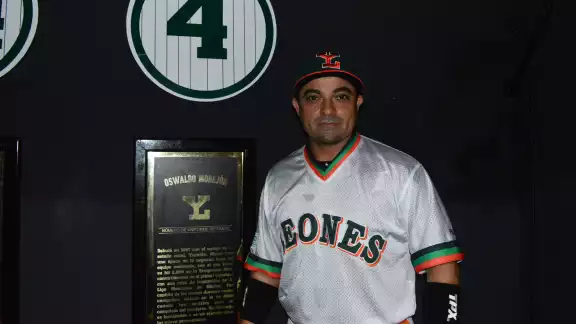 Oswaldo Morejón deja a los Leones de Yucatán Oswaldo Morejón deja a los Leones de Yucatán