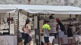 El Centro Histórico de Campeche brilla con turistas este verano