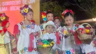 La Villa de Bécal vive su identidad cultural en la Feria Flor de Jipi