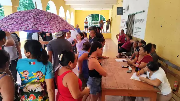 Habitantes opositores a Luis Fernely Polanco Tun se negaron a votar en el proceso de Pocoboch Habitantes opositores a Luis Fernely Polanco Tun se negaron a votar en el proceso de Pocoboch