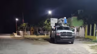 Habitantes de Sabancuy sufrieron otro apagón nocturno.