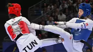 La mexicana terminó su combate consternada por la decisión de los jueces