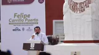 Joaquín Díaz Mena encabeza ceremonia por el 150 aniversario del natalicio de Felipe Carrillo Puerto