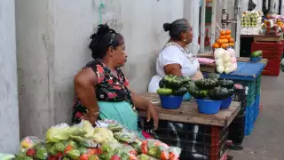 Yucatecos combinan el maya con palabras en español