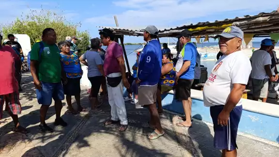 Pescadores de Camino Real Exigen Mayor Comunicación