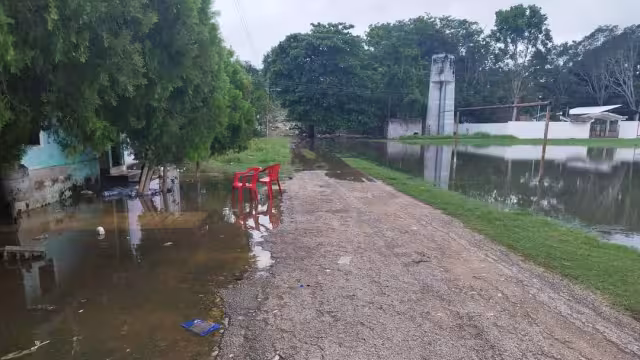 José María Morelos inicia martes con mal tiempo debido a la presencia de lluvias