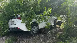 Debido al impacto el vehículo  quedó prácticamente inservible