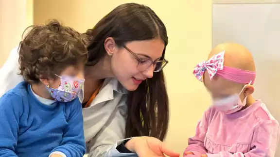 Una de las mayores quejas de los familiares de los menores diagnosticados con la enfermedad es que no hay medicamentos ni apoyo con otros gastos