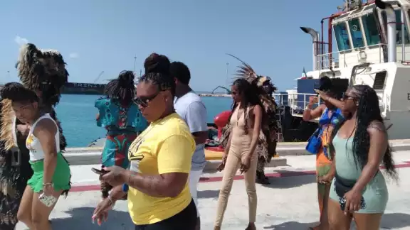 Turistas llegaron a disfrutar de la costa yucateca