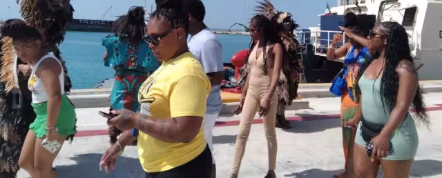 Turistas llegaron a disfrutar de la costa yucateca