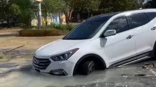 La fuga del agua provocó desperdicio de miles de litros de agua, que podrían causar afectaciones a habitantes de la zona