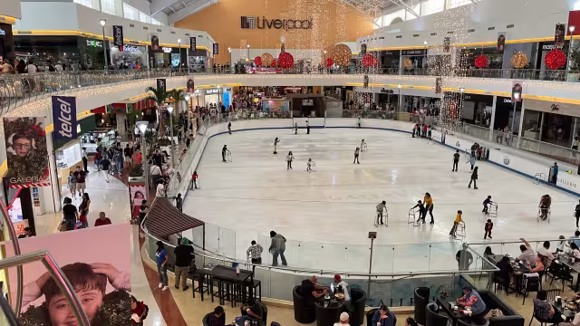 Yucatecos aprovechan el día de asueto y la última jornada El Buen Fin