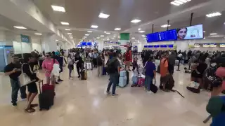 Aeropuerto de Cancún inicia la semana con 3 vuelos cancelados y 13 demorados