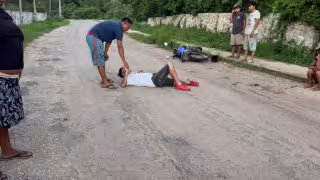 Exceso de velocidad provoca accidente y fractura en Campeche
