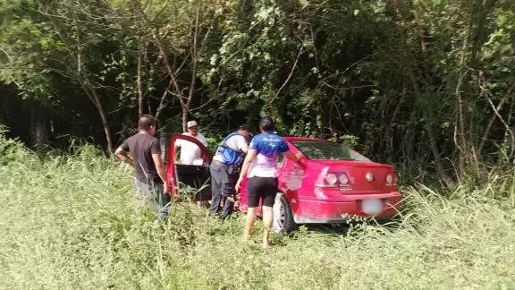 Conductores al percatarse de lo sucedido, solicitaron apoyo al número de emergencias Conductores al percatarse de lo sucedido, solicitaron apoyo al número de emergencias