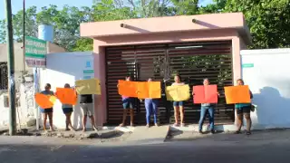 Padres protestaron para exigir respuestas sobre los supuestos rituales de brujería