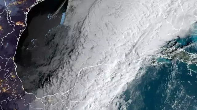 Estos frentes llegan a la península cada 3 a 9 días durante los meses de octubre a marzo,