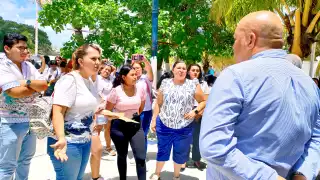 Estudiantes del CREN de Cancún mantienen paro desde marzo por falta de títulos, matrícula e infraestructura.
