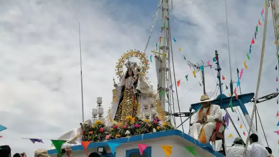 Miles de católicos carmelitas y de estados vecinos acompañaron a la Virgen del Carmen en su tradicional Paseo por Mar. Miles de católicos carmelitas y de estados vecinos acompañaron a la Virgen del Carmen en su tradicional Paseo por Mar.