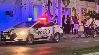 El incidente ocurrió en la noche, cuando la zona estaba llena de personas disfrutando de la vida nocturna