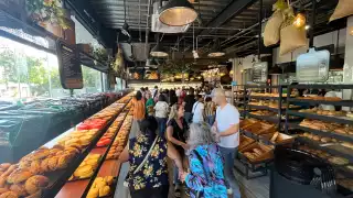 Yucatecos hicieron largas filas por los panes