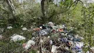 En las salidas de Dzemul se observan montones de basura que contaminan y dan mala imagen