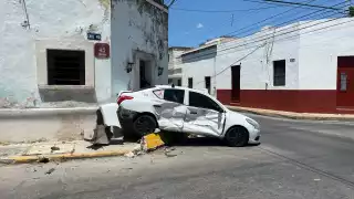 El taxista y la pasajera fueron atendidos por paramédicos