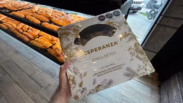 Un nuevo año ha comenzado y con él la venta de la tradicional Rosca de Reyes, cuyos precios se encuentran por las nubes