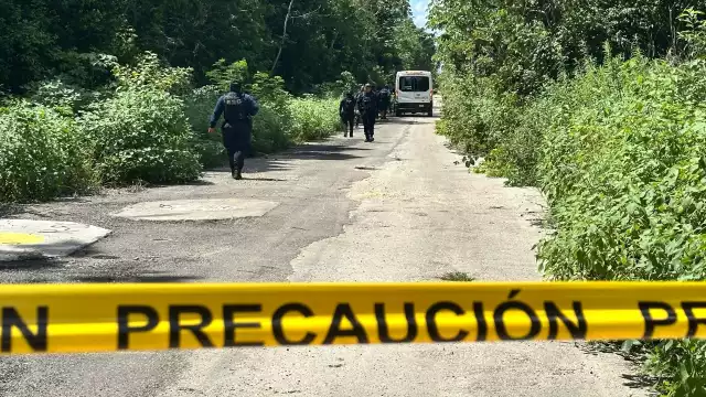 La víctima relató que se encontraba bañándose en el cenote “El Chivero”, cuando dos hombres se le acercaron y la convencieron de subir a un taxi.