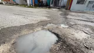 Accidentes vehiculares evidencian falta de rehabilitación en avenidas