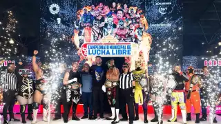 Una gran función de lucha libre fue la que se vivió en Cancún.