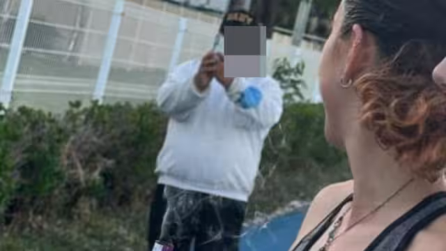 El hombre ya fue sancionado y no podrá ingresar nuevamente al complejo deportivo