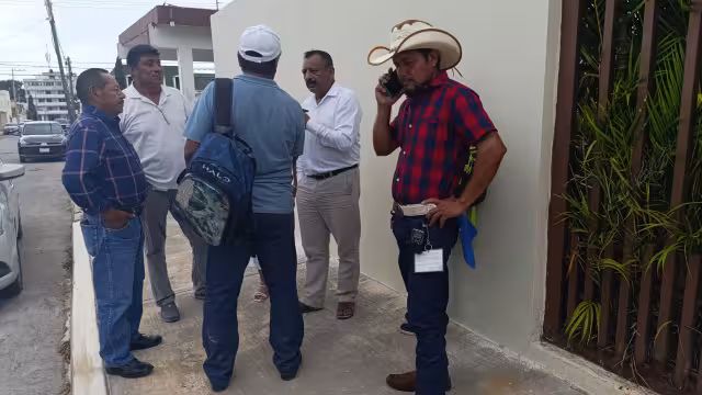 Campesinos de la CNC dan seguimiento al tema del cierre del Tribunal Unitario