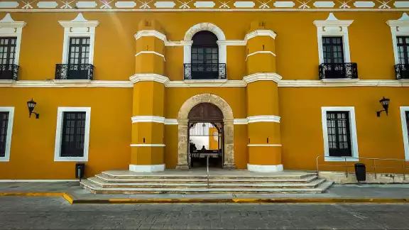 Además al menos 300 personas se quedarán sin empleo, asegura Ana Mex
