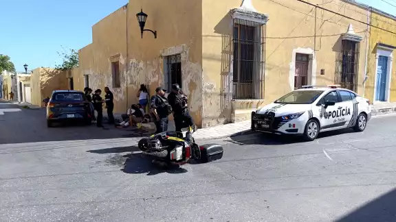 Imprudencia vial en Campeche provoca accidente con saldo de una mujer lesionada