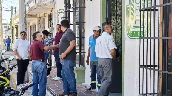 Retoman elecciones del Comité Ejecutivo del SUTUNACAR en Ciudad del Carmen Retoman elecciones del Comité Ejecutivo del SUTUNACAR en Ciudad del Carmen