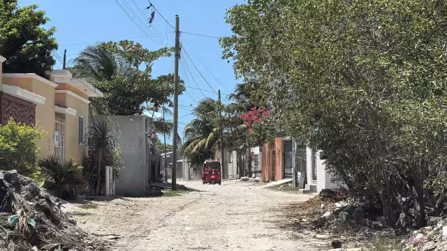 Vecinos del asentamiento Arroyo de los Franceses llevan 14 años viviendo en condiciones precarias