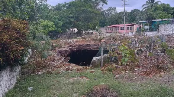 El derrumbe de una bóveda subterránea de agua deja al descubierto un nuevo cenote abierto El derrumbe de una bóveda subterránea de agua deja al descubierto un nuevo cenote abierto