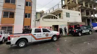 Los gritos de la mujer y el caos generado alertaron a los vecinos