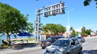 Recomiendan revisar el vehículo antes de salir a carretera.