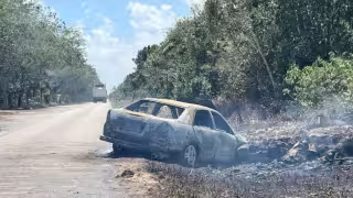 El auto quedó completamente calcinado, por lo que fue dado por pérdida total