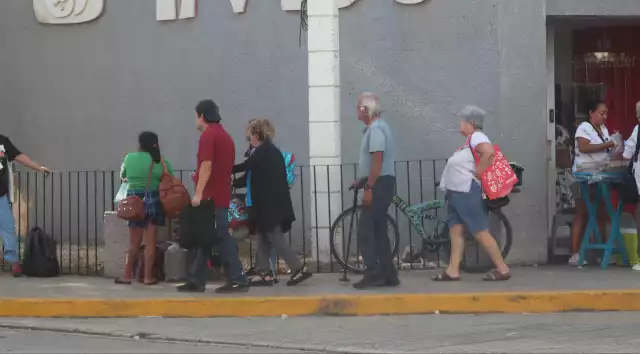 El IMSS reduce quejas