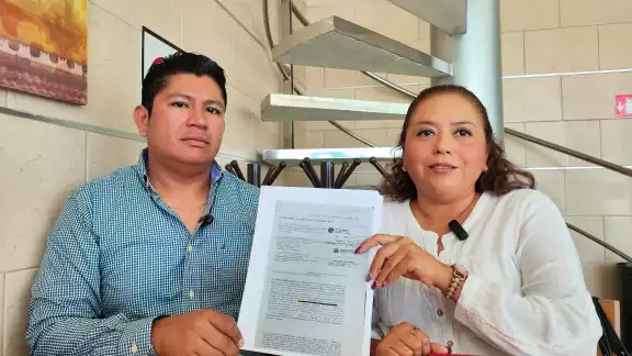 Cindy Méndez Azuara y Raymundo Castro denunciaron discriminación y violaciones al registro procesal. Cindy Méndez Azuara y Raymundo Castro denunciaron discriminación y violaciones al registro procesal.