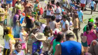 Cientos de carmelitas celebran la pintadera 2025 con alegría y tradición
