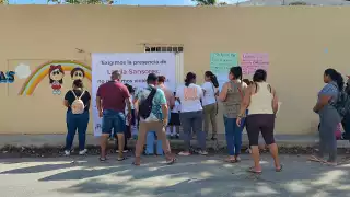  Cambio de maestra de kínder en Carmen fue legal: Seduc pide a padres frenar protestas